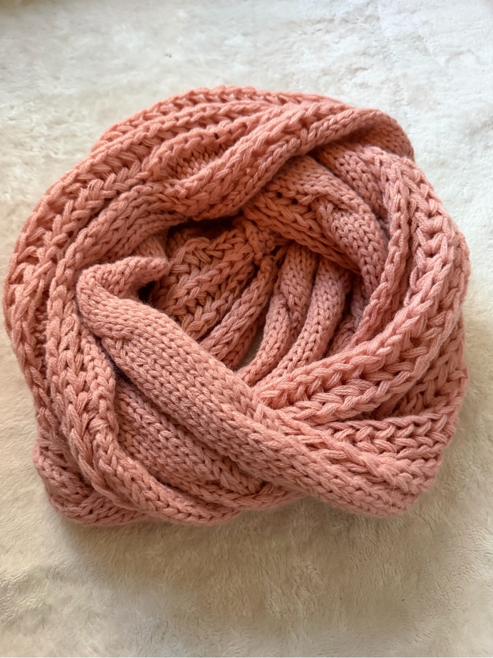 Chunky Knit Infinity Scarf - Dusty Rose